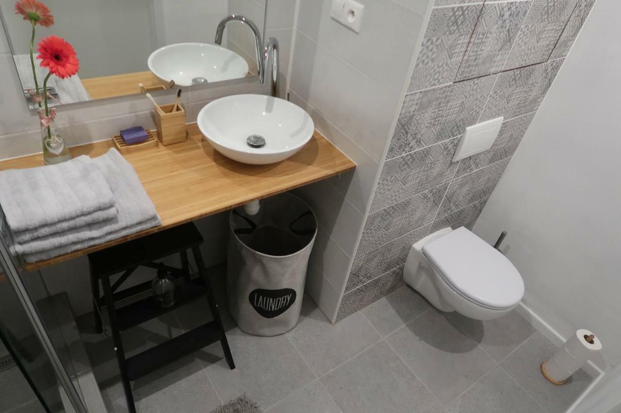 Hniezdo V Raji 1 - Luxurious Apartment 3 Min Walk To City Center Spišská Nová Ves Buitenkant foto