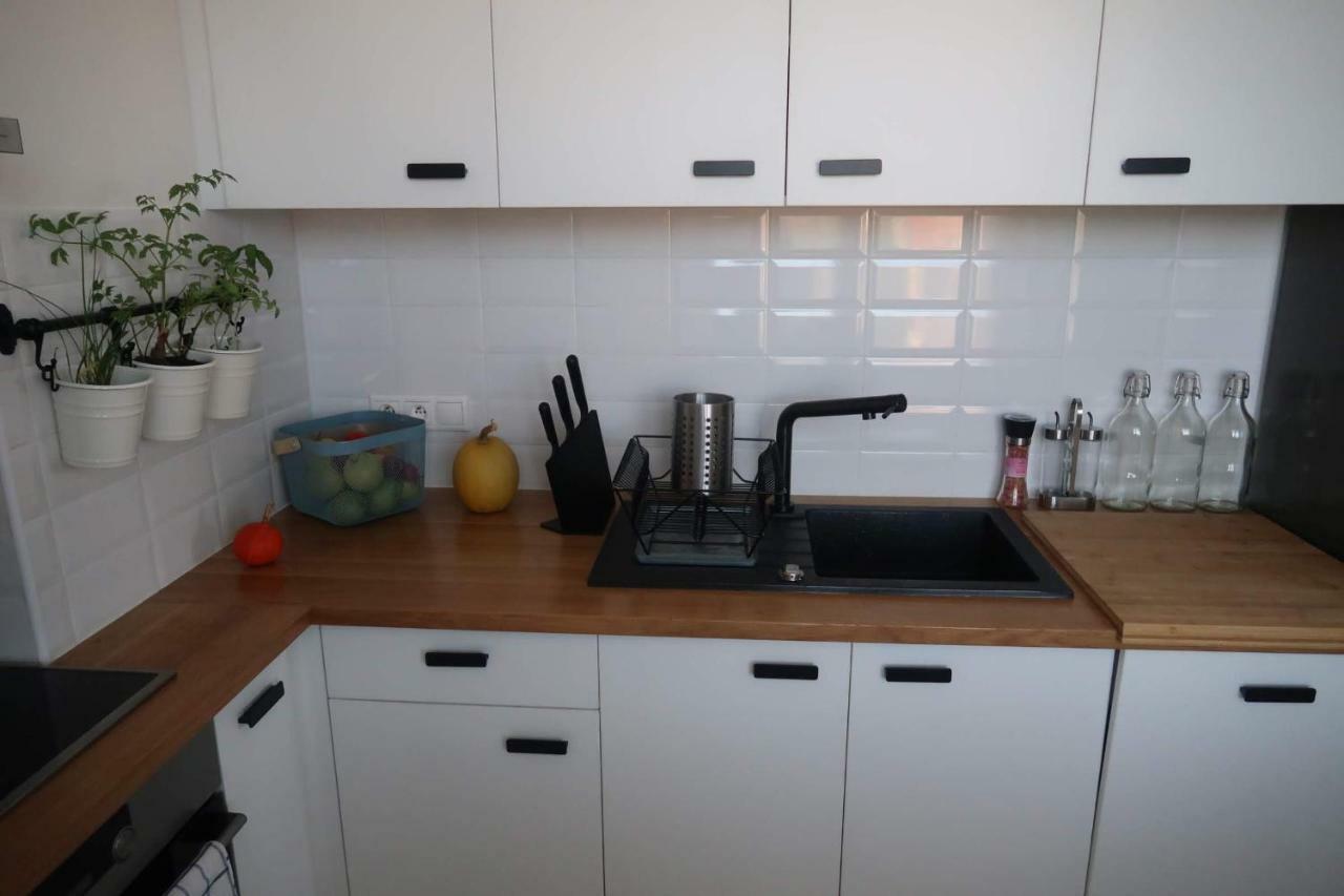 Hniezdo V Raji 1 - Luxurious Apartment 3 Min Walk To City Center Spišská Nová Ves Buitenkant foto